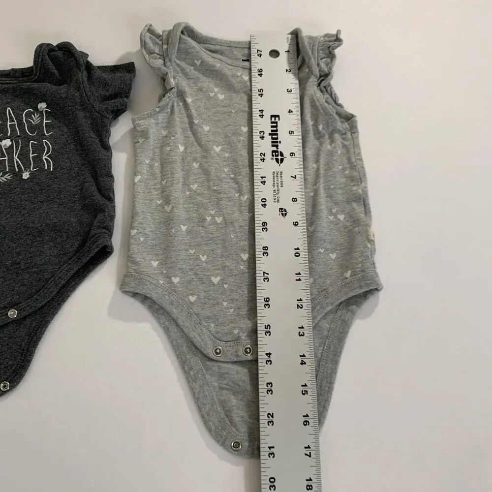 Set of 2 Bodysuit Baby Girl 6-9M Gray‎ Floral Hearts Peace Maker Boho Neutral